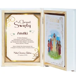 Biblia w Drewnianym Pudełku z Życzeniami Prezent na Chrzest - Pamiątka Chrztu Świętego