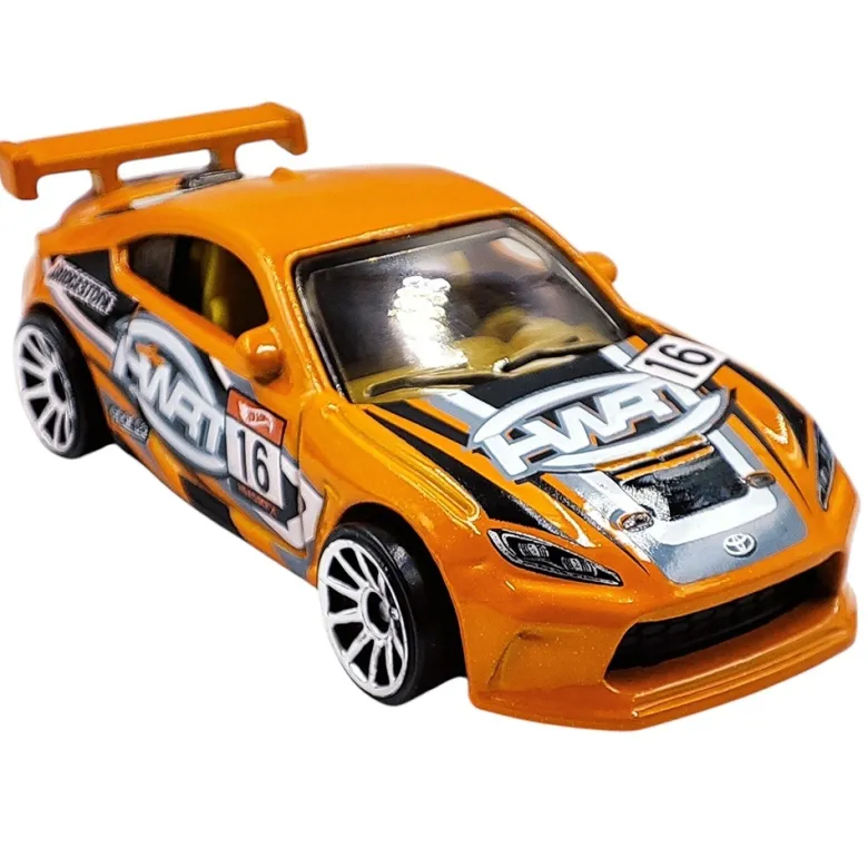 Oryginalny Hot Wheels + Życzenia - Prezent na Dzień Chłopaka Przedszkole Szkoła Autko Samochodzik