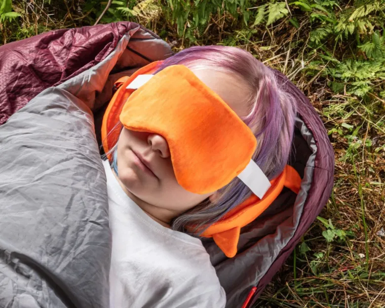 Poduszka podróżna z maską na oczy LISEK
